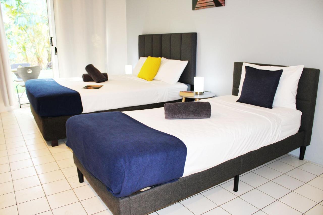 Coral Beach Lodge Port Douglas Eksteriør bilde